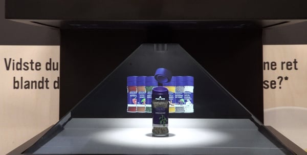 In-store marketing in a retail store using a 3D hologram